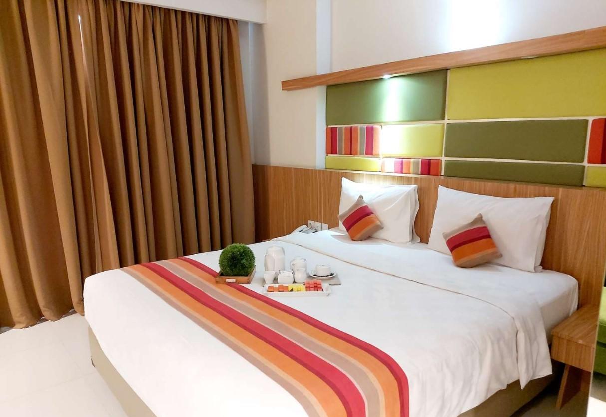 Kyriad Hotel Airport Jakarta Тангеранг Екстер'єр фото