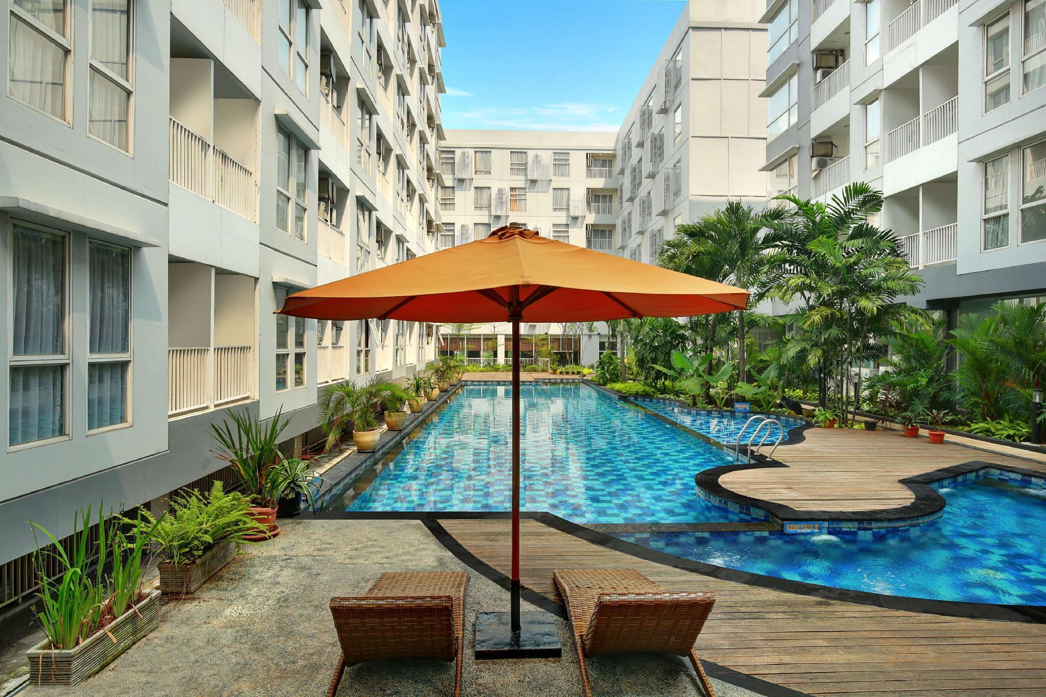 Kyriad Hotel Airport Jakarta Тангеранг Екстер'єр фото