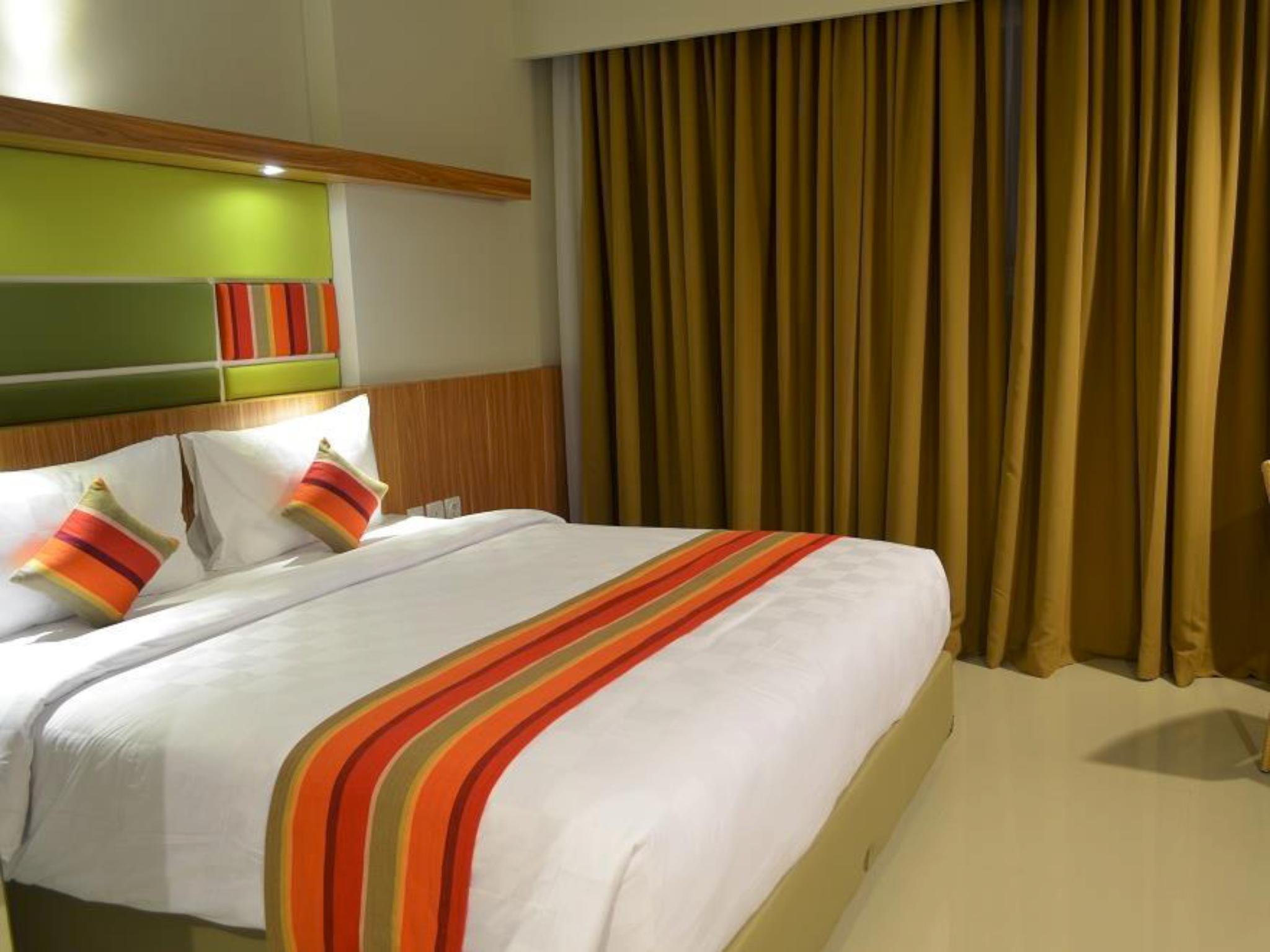 Kyriad Hotel Airport Jakarta Тангеранг Екстер'єр фото
