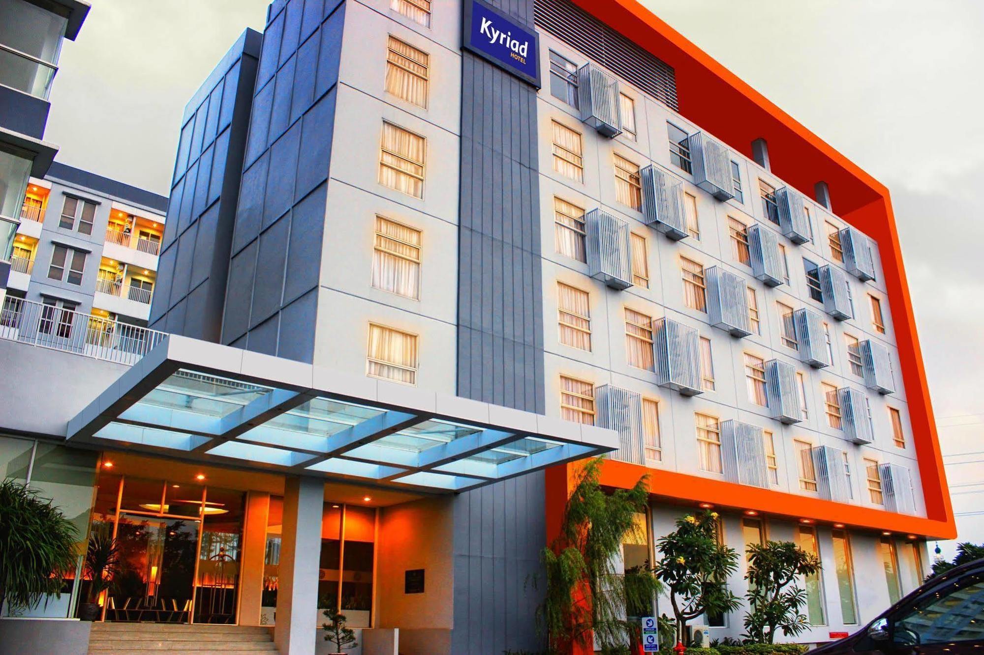 Kyriad Hotel Airport Jakarta Тангеранг Екстер'єр фото